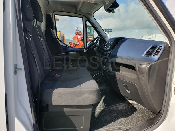 Iveco Daily 35-180 · Ano 2021