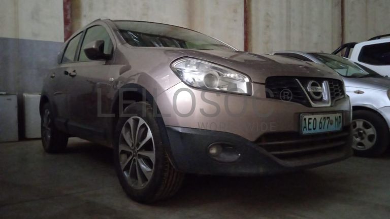 Nissan QashQai ·