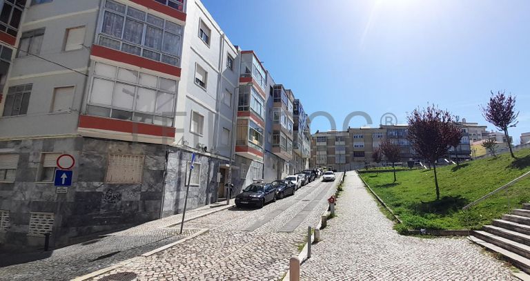 Apartamento T2 · Sintra