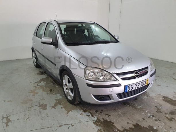Opel Corsa · Ano 2004