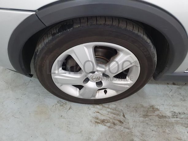 Opel Corsa · Ano 2004