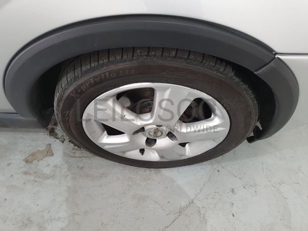 Opel Corsa · Ano 2004