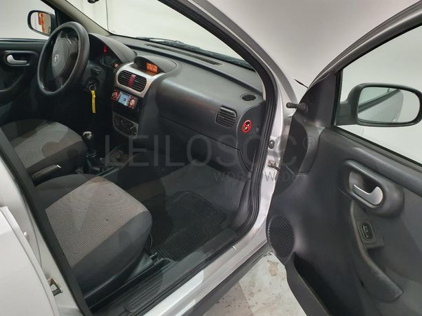 Opel Corsa · Ano 2004