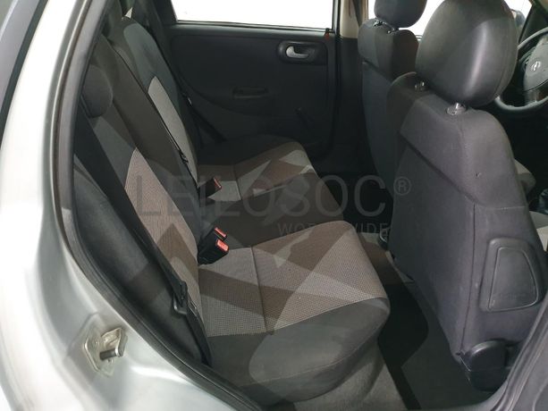Opel Corsa · Ano 2004