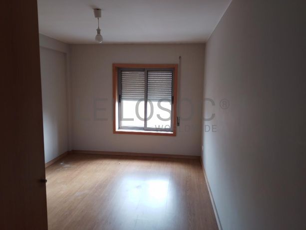 Apartamento T2 + Lugar de garagem · Vila Nova de Gaia