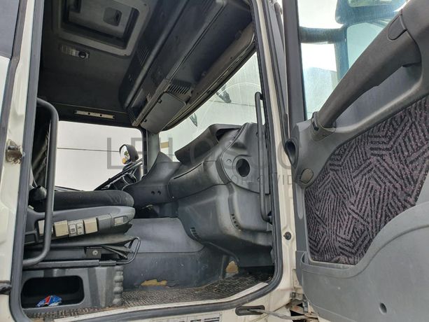 Scania 360 com Grua Atlas · Ano 1998