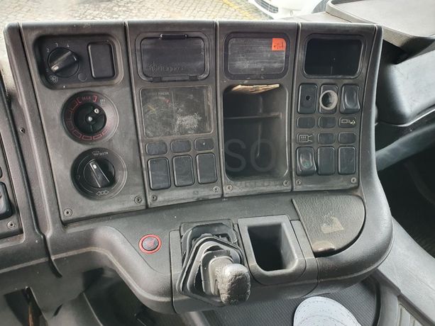 Scania 360 com Grua Atlas · Ano 1998