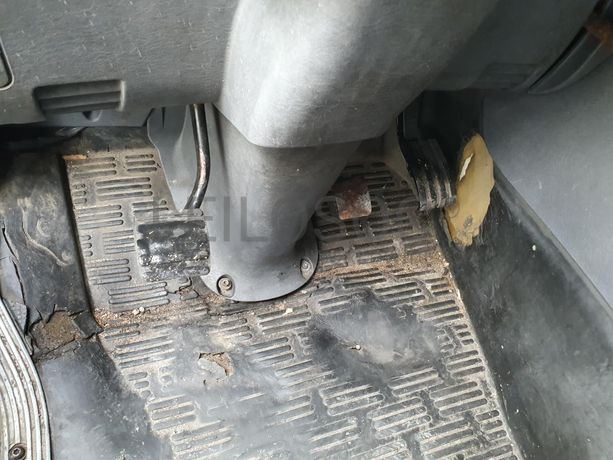 Scania 360 com Grua Atlas · Ano 1998