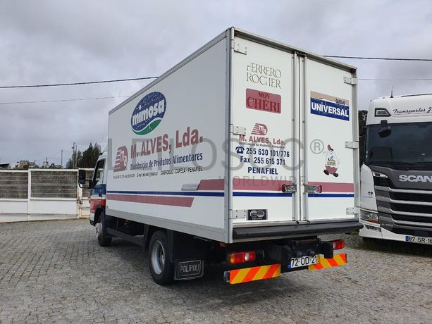 Mitsubishi Canter Fuso 7C18  · Ano 2013