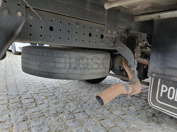 Mitsubishi Canter Fuso 7C18  · Ano 2013