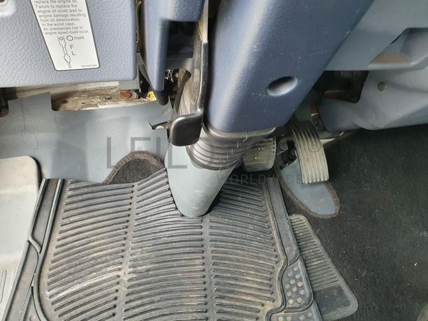 Mitsubishi Canter Fuso 7C18  · Ano 2013