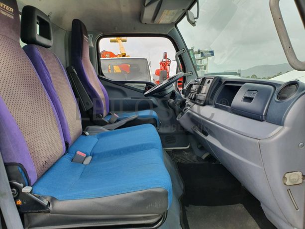 Mitsubishi Canter Fuso 7C18  · Ano 2013