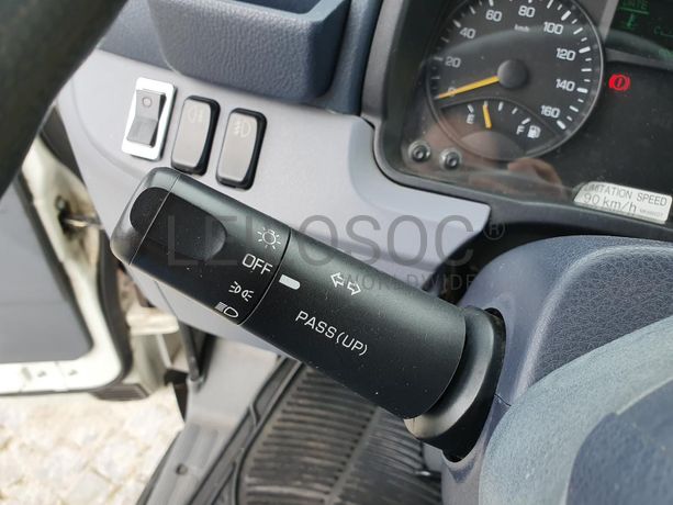 Mitsubishi Canter Fuso 7C18  · Ano 2013