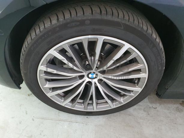 BMW 320D Sedan · Ano 2018