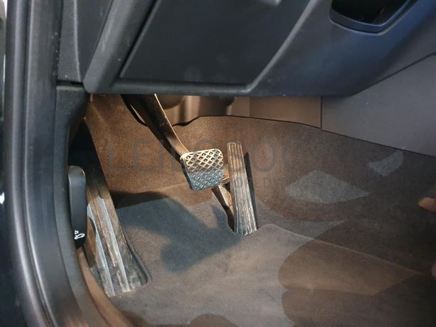 BMW 320D Sedan · Ano 2018