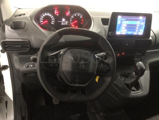 Peugeot Partner · Ano 2020