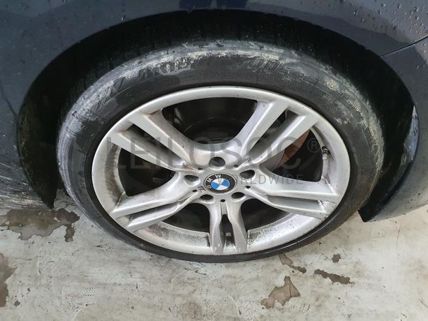 BMW 320D 2.0 Touring · Ano 2015