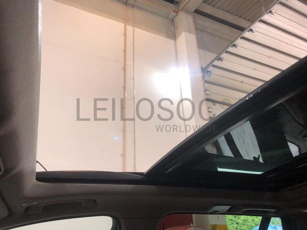 BMW 320 D Touring · Ano 2013