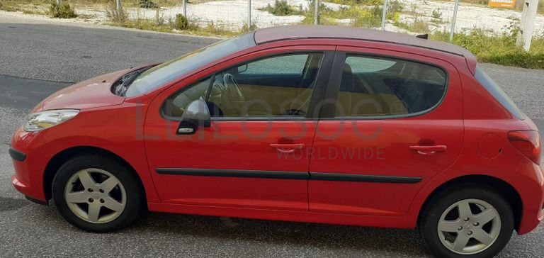 Peugeot 207 1.4 16v · Ano 2007