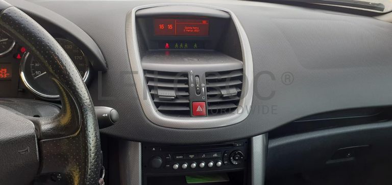 Peugeot 207 1.4 16v · Ano 2007