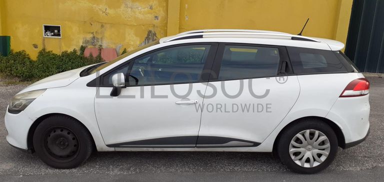 Renault Clio 1.5 DCI · Ano 2014