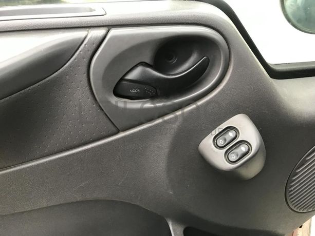 Ford Transit Kombi 2.0 · Ano 2001