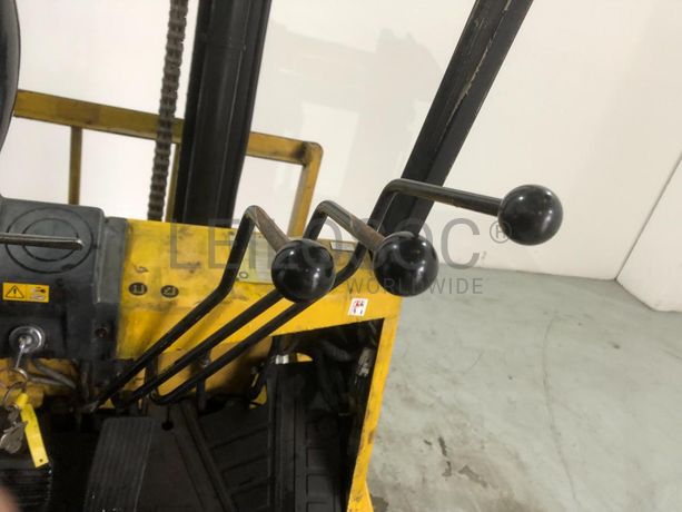 Empilhador TCM FD20Z2S