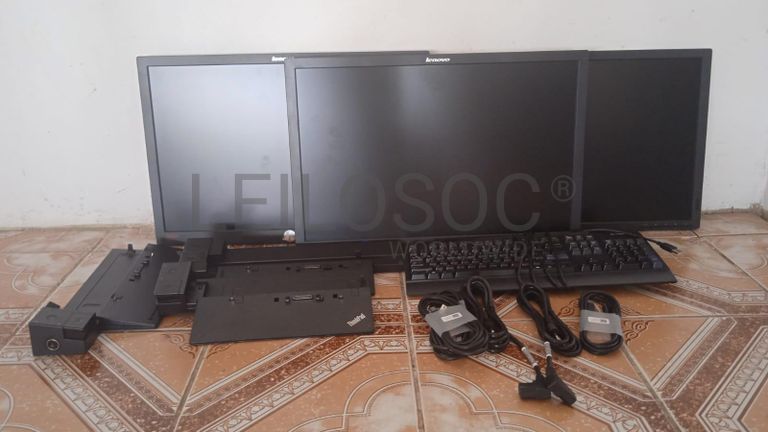 Material Informático ·