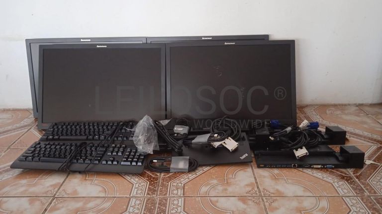 Material Informático ·