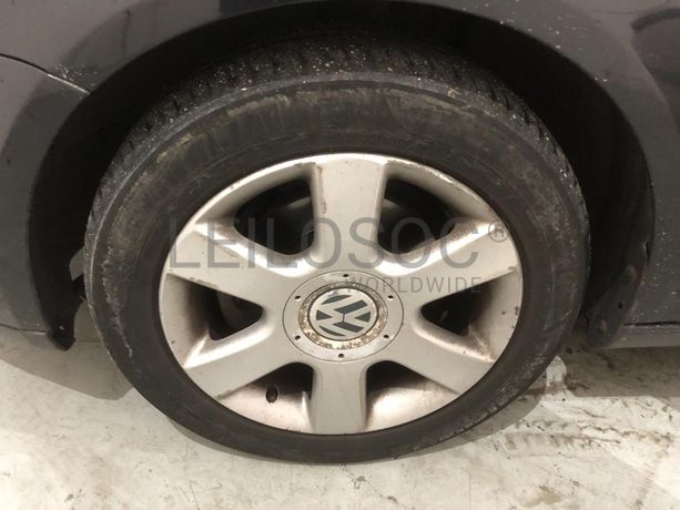 Volkswagen Golf 1.9 TDI · Ano 2006