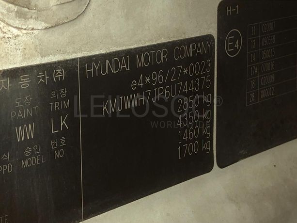 Hyundai H1 · 9 Lugares · Ano 2006