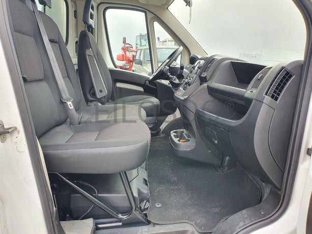 Citroën Jumper 2.2 BlueHDI · Ano 2020