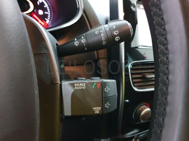 Renault Clio 0.9 TCE · Ano 2018