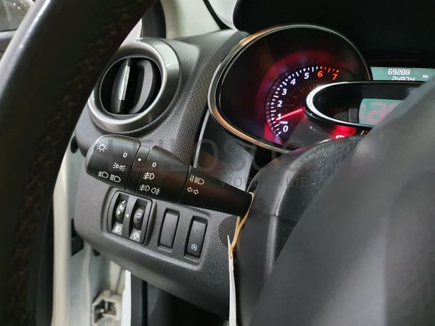 Renault Clio 0.9 TCE · Ano 2018