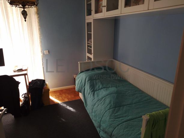 Apartamento T3 c/ logradouro · Vila Nova de Gaia