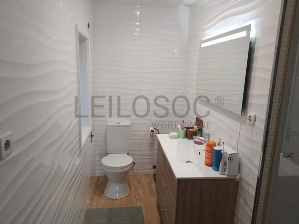 Apartamento T3 c/ logradouro · Vila Nova de Gaia
