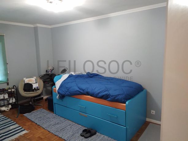 Apartamento T3 c/ logradouro · Vila Nova de Gaia