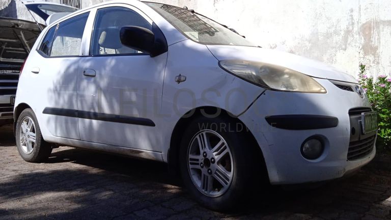 Hyundai i10 ·