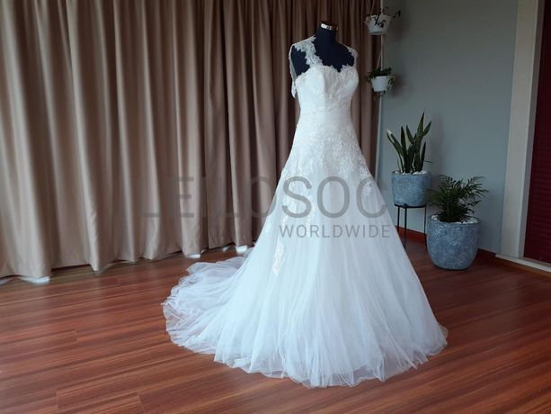 Grande Leilão de Vestidos de Noiva e Cerimónia