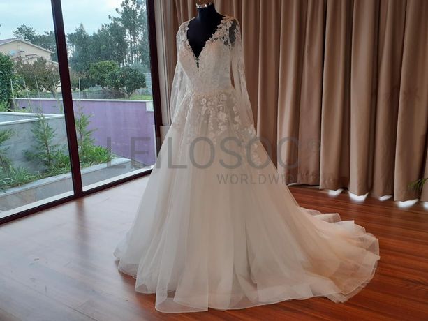 Grande Leilão de Vestidos de Noiva e Cerimónia