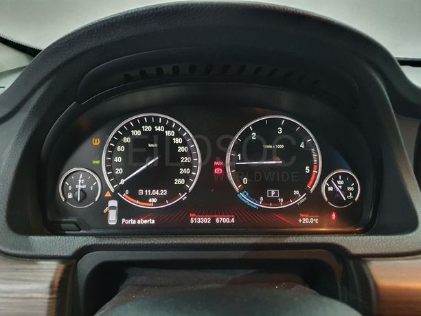 BMW 530D · Ano 2010