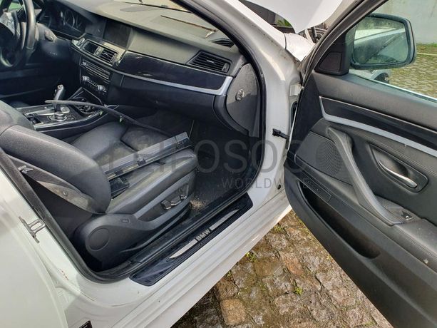 BMW 520D Touring · Ano 2011