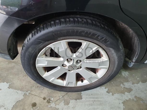 Mitsubishi Outlander 2.0 DI-D · Ano 2007