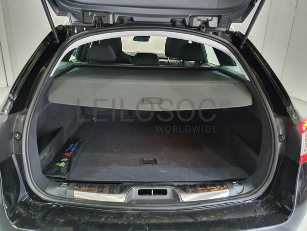 Peugeot 508 SW 1.6 HDI · Ano 2014