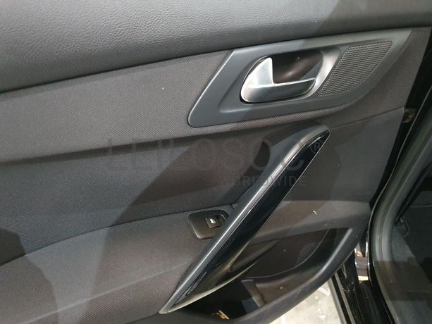 Peugeot 508 SW 1.6 HDI · Ano 2014