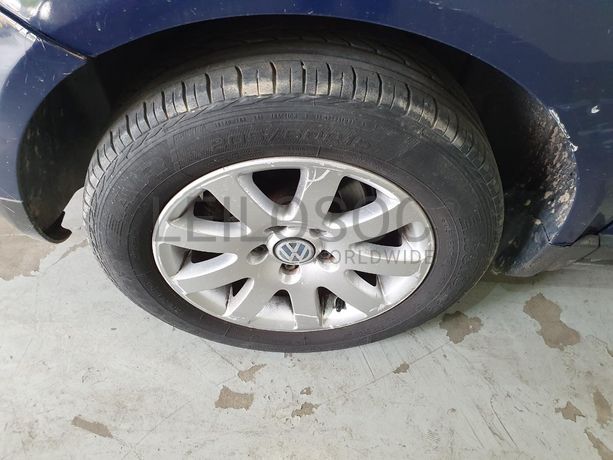 Volkswagen Passat 1.9 TDI · Ano 1997