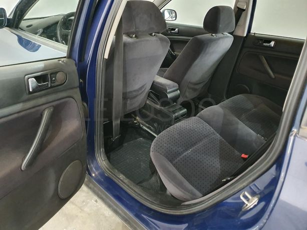 Volkswagen Passat 1.9 TDI · Ano 1997