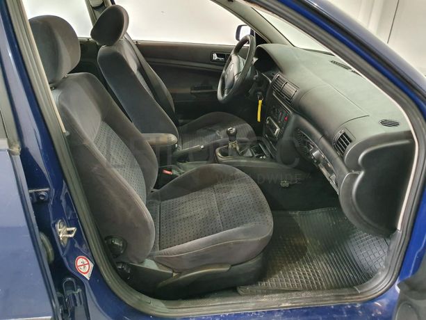 Volkswagen Passat 1.9 TDI · Ano 1997