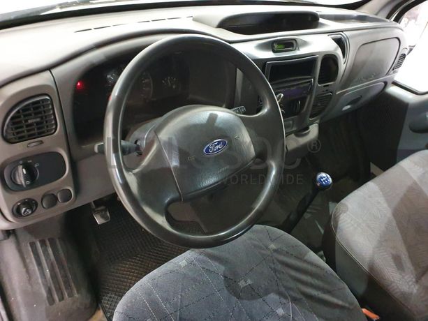 Ford Transit 2.0 DI · Ano 2002