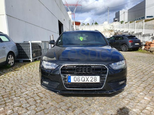 Audi A4 2.0 TDI · Ano 2012